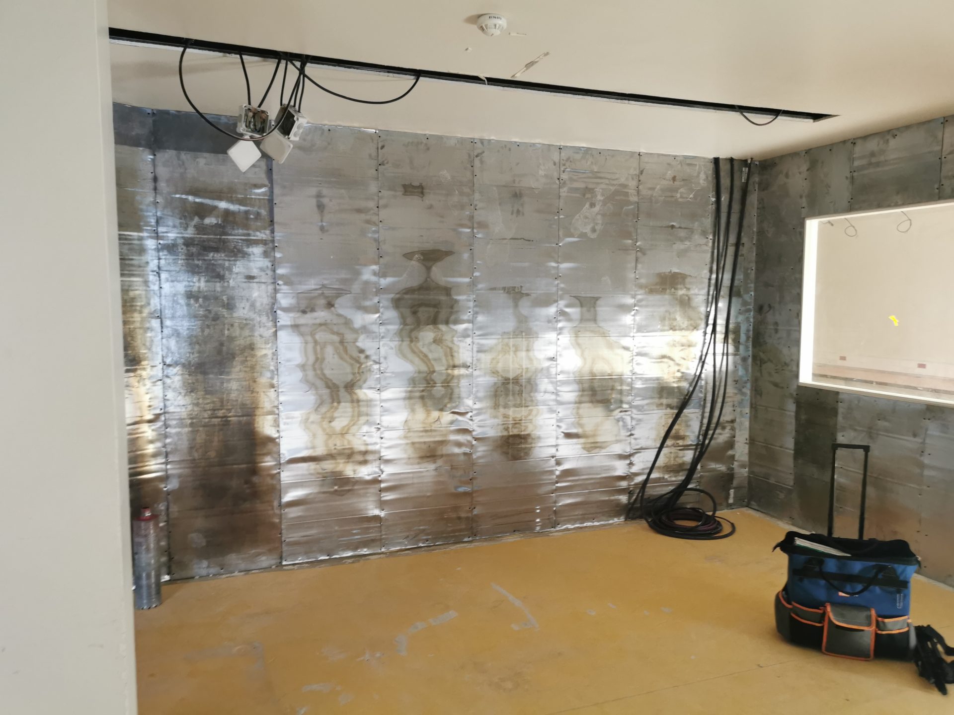 rouleau de plomb mural avec chassis anti x 2